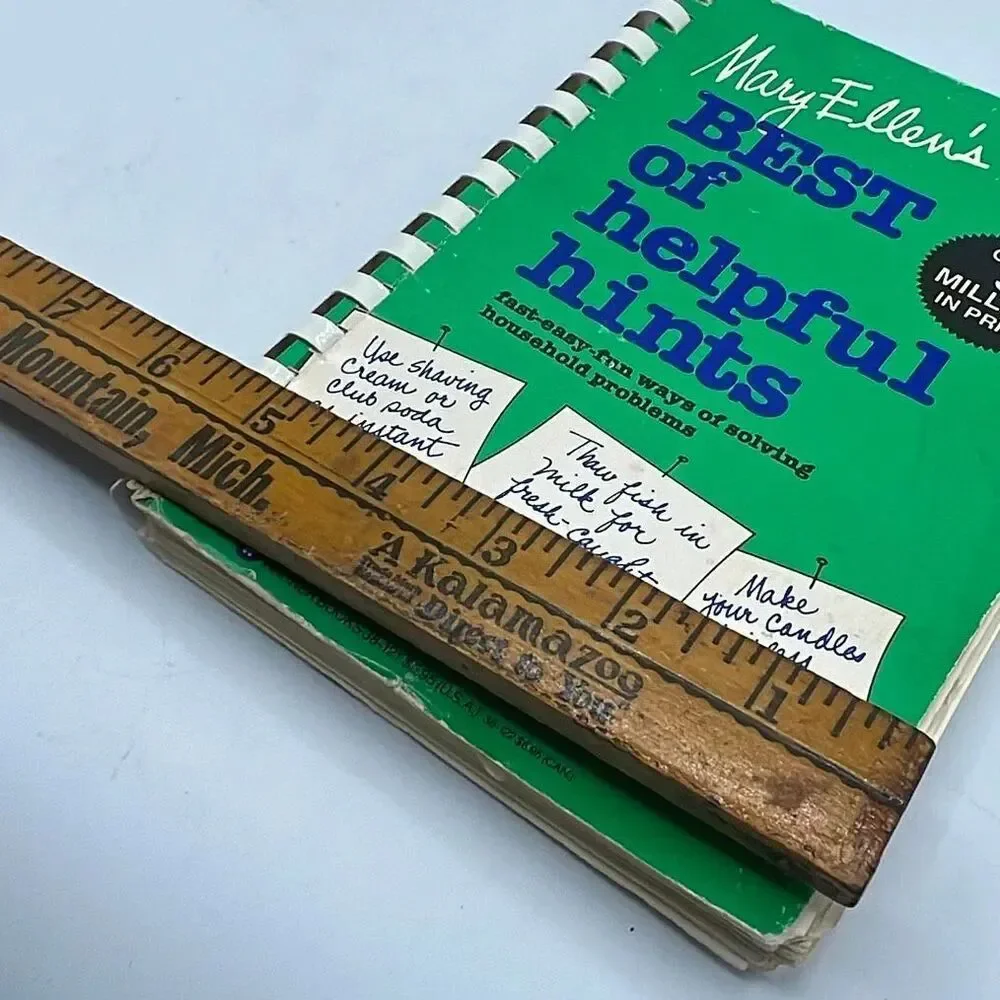 Mary Ellen’s Best of Helpful Hints” book spiral bound.